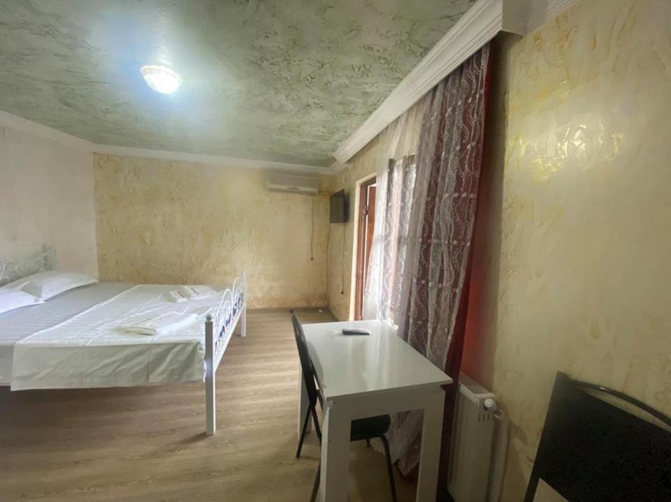 Elite Palace Plus Hotel Batumi Eksteriør billede