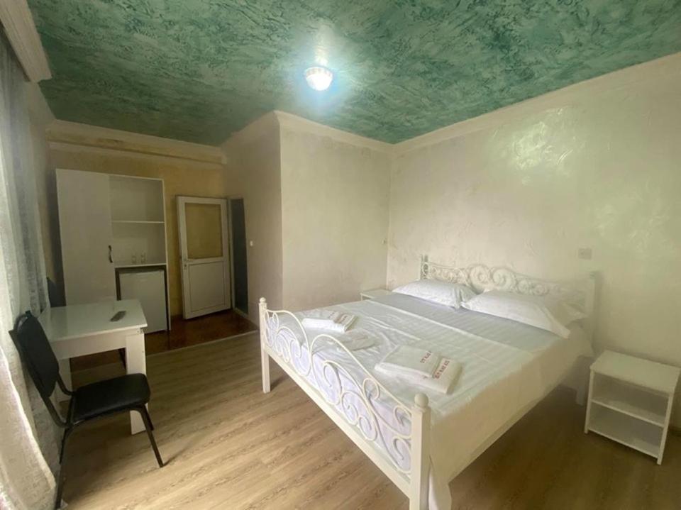Elite Palace Plus Hotel Batumi Eksteriør billede